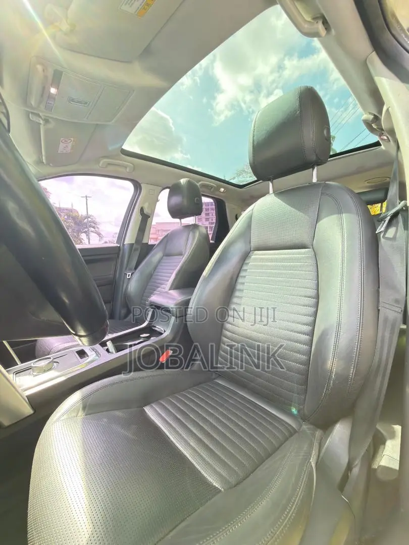 Land Rover Discovery Sport SE 2017 White