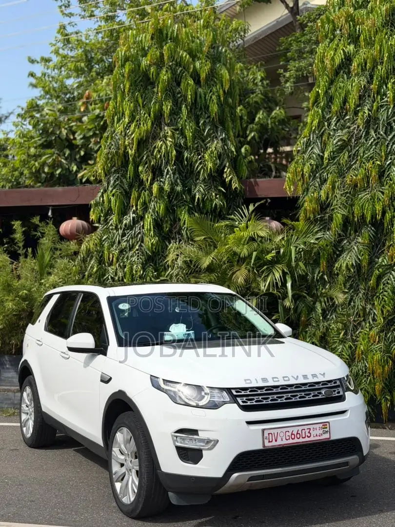 Land Rover Discovery Sport SE 2017 White