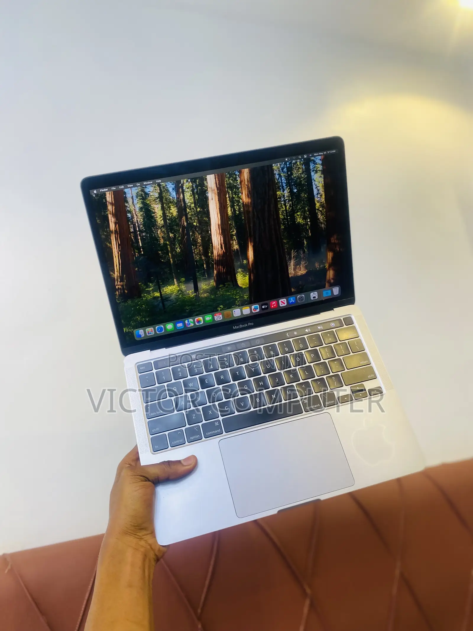 Laptop Apple MacBook Pro 2020 8GB Intel Core i5 SSD 256GB