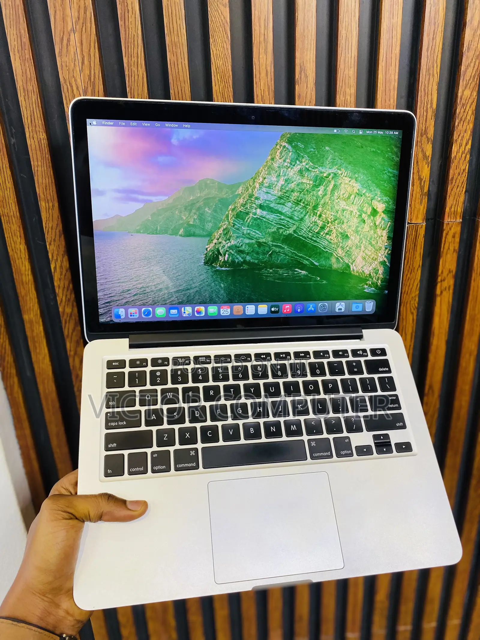 Laptop Apple MacBook Pro 2015 8GB Intel Core i5 SSD 256GB