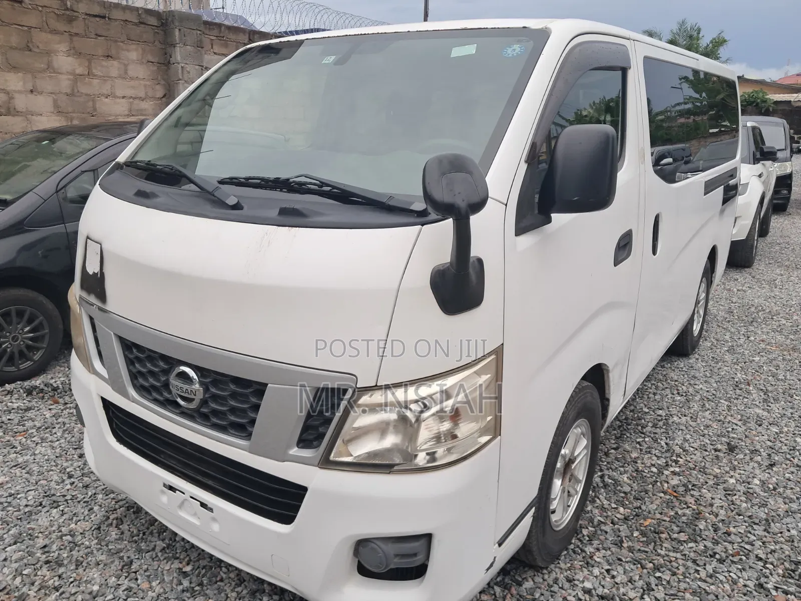Nissan Caravan (Urvan) 2014 White