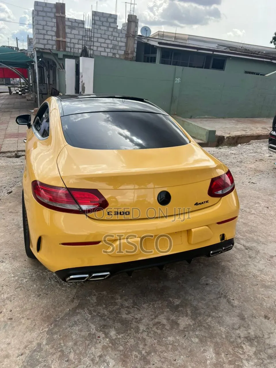 Mercedes-Benz C300 Base 4Matic Coupe AWD (2.0L 4cyl 7A) 2017 Yellow