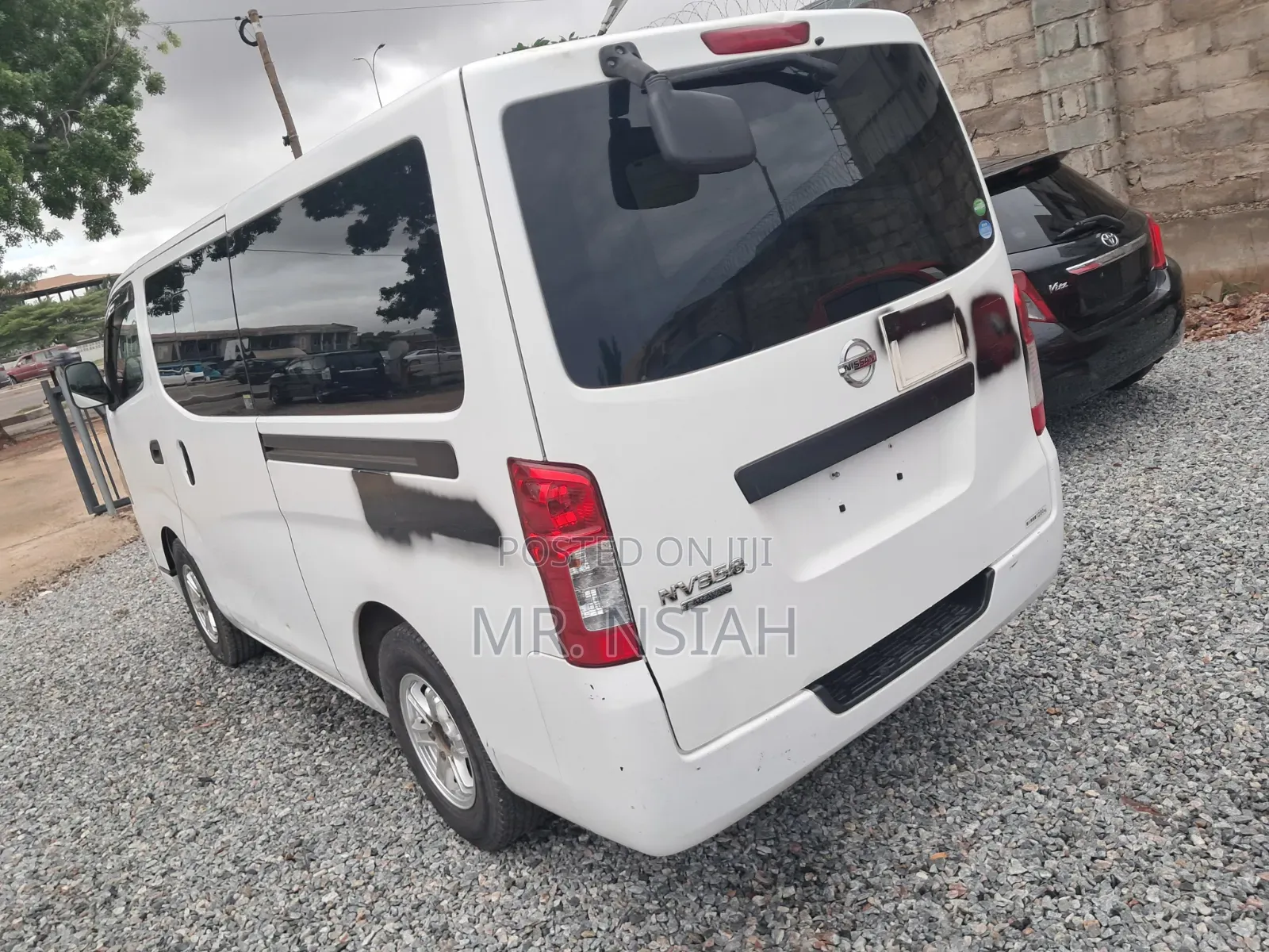 Nissan Caravan (Urvan) 2014 White