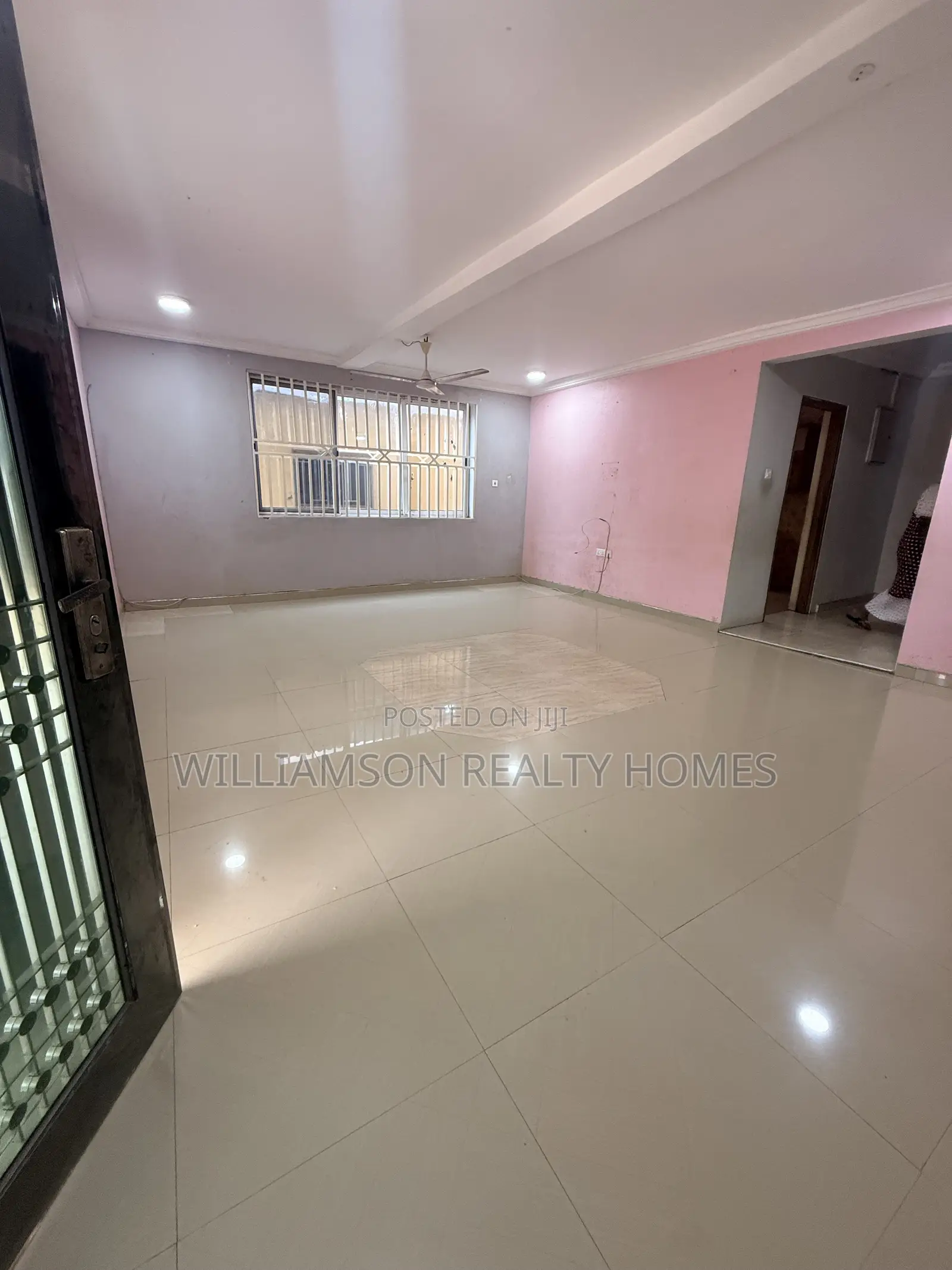 3bdrm House in Community 18 Area, Spintex for rent