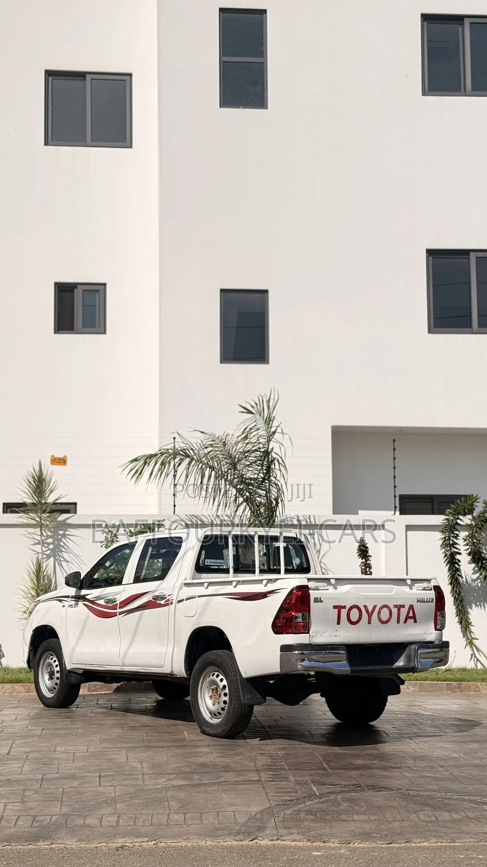 Toyota Hilux Revo Double Cab Petrol 2.7 AWD 2017 White
