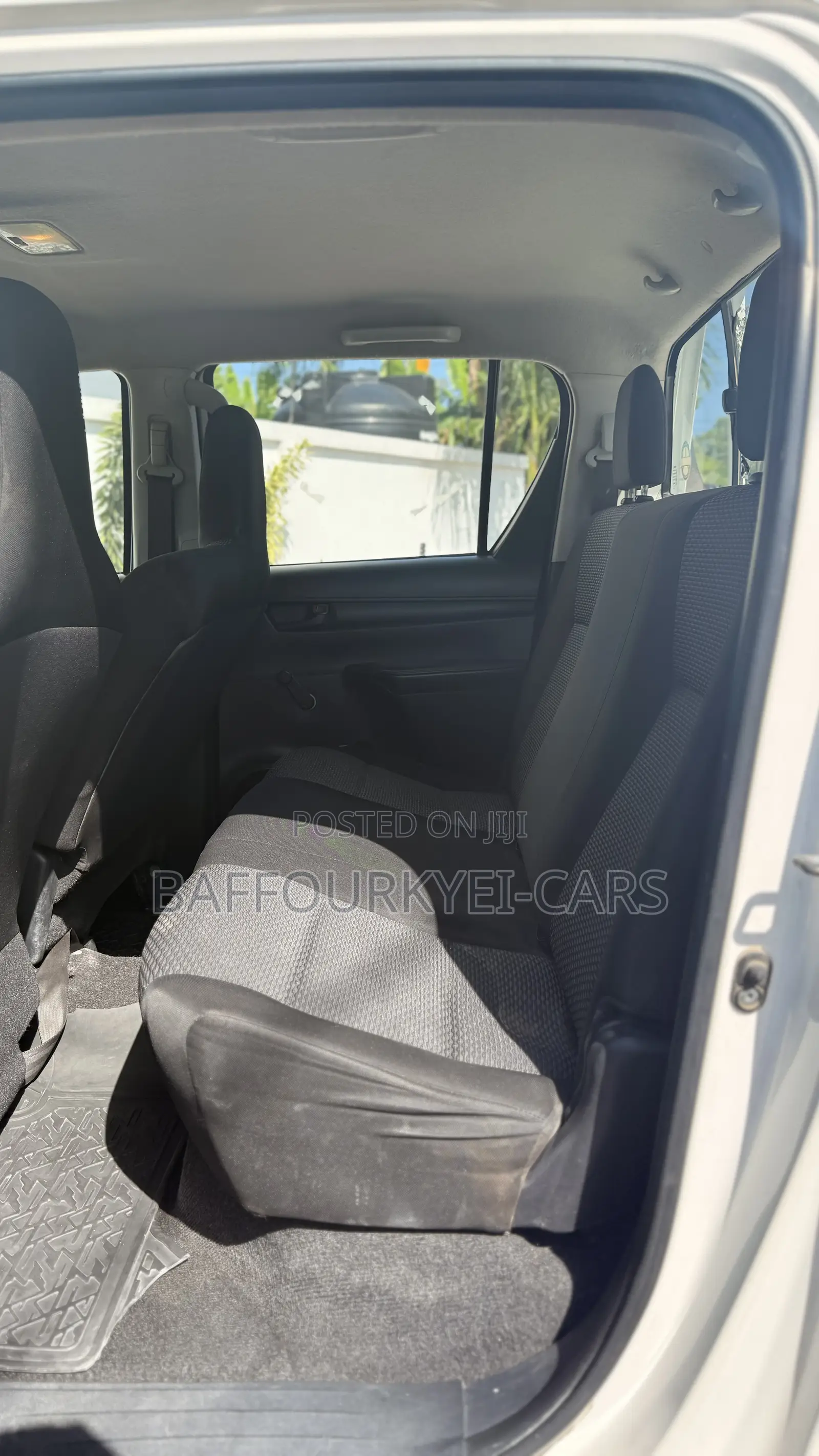 Toyota Hilux Revo Double Cab Petrol 2.7 AWD 2017 White
