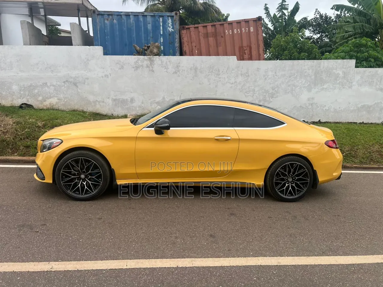 Mercedes-Benz C300 2016 Yellow