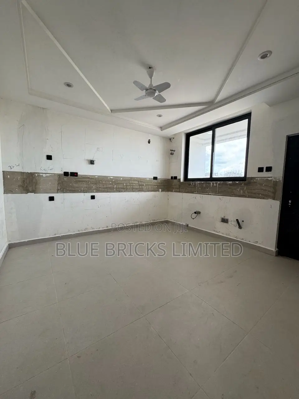 Furnished 4bdrm House in Manet for sale