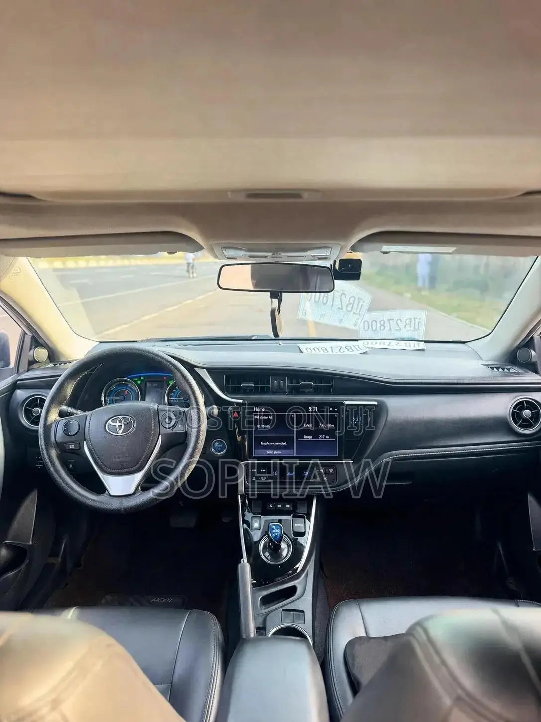 Toyota Corolla L 2020 White
