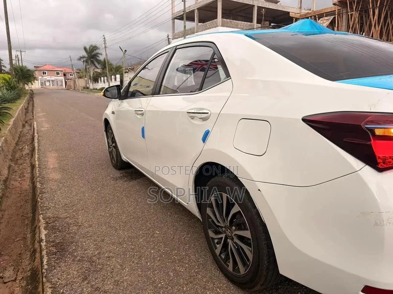 Toyota Corolla L 2020 White