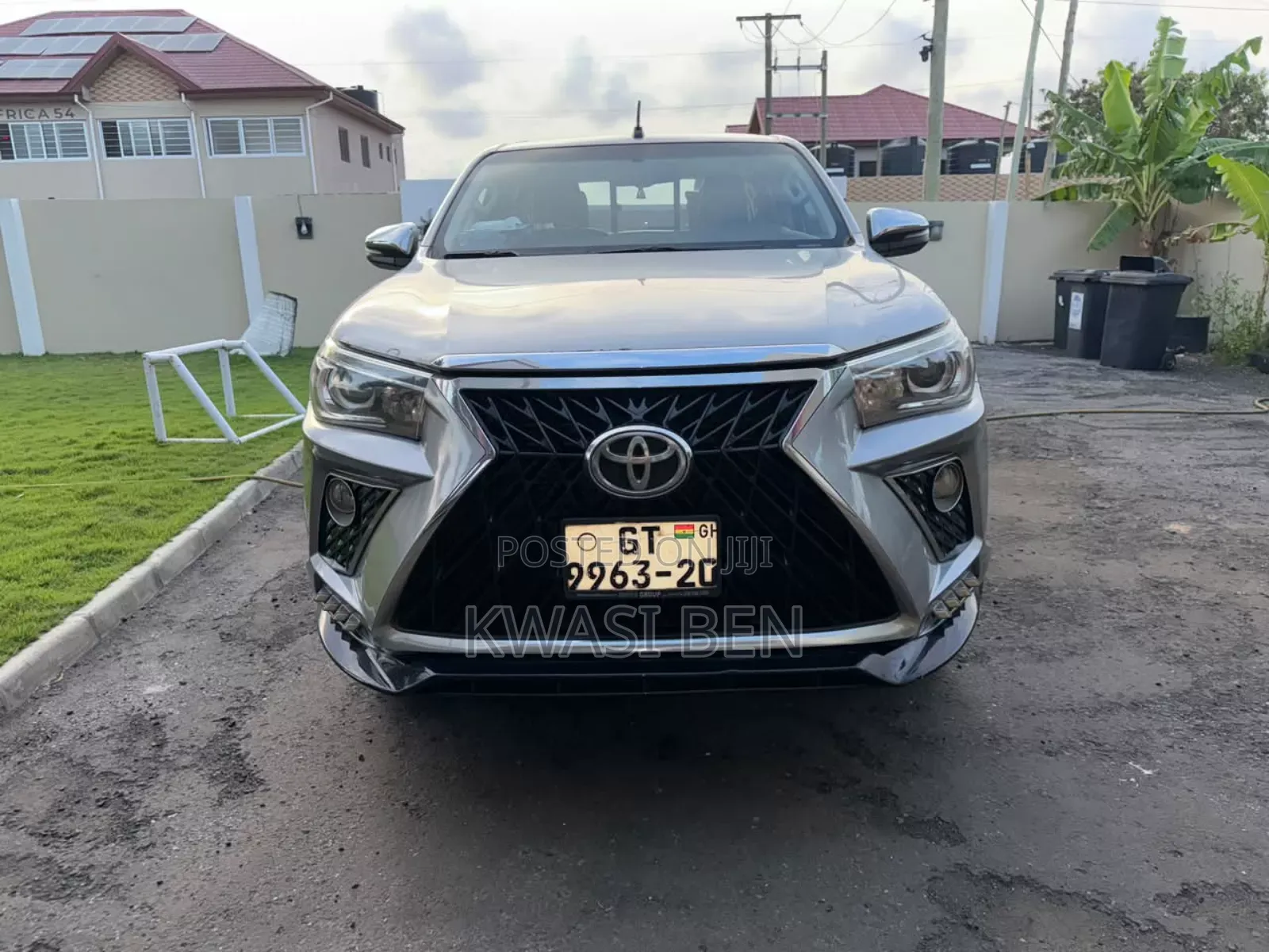 Toyota Hilux 2020 Gray