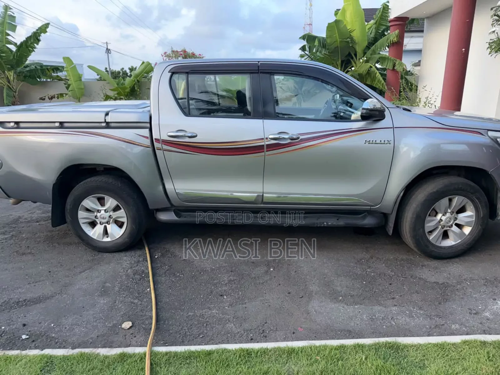 Toyota Hilux 2020 Gray