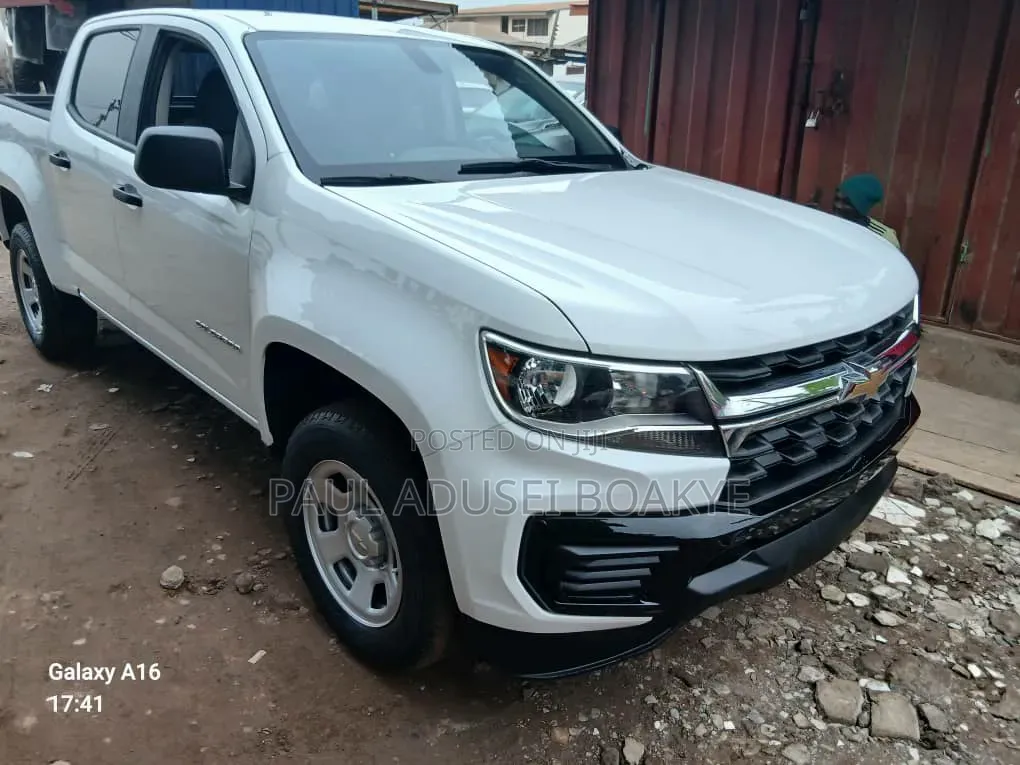 Chevrolet Colorado 2022 White