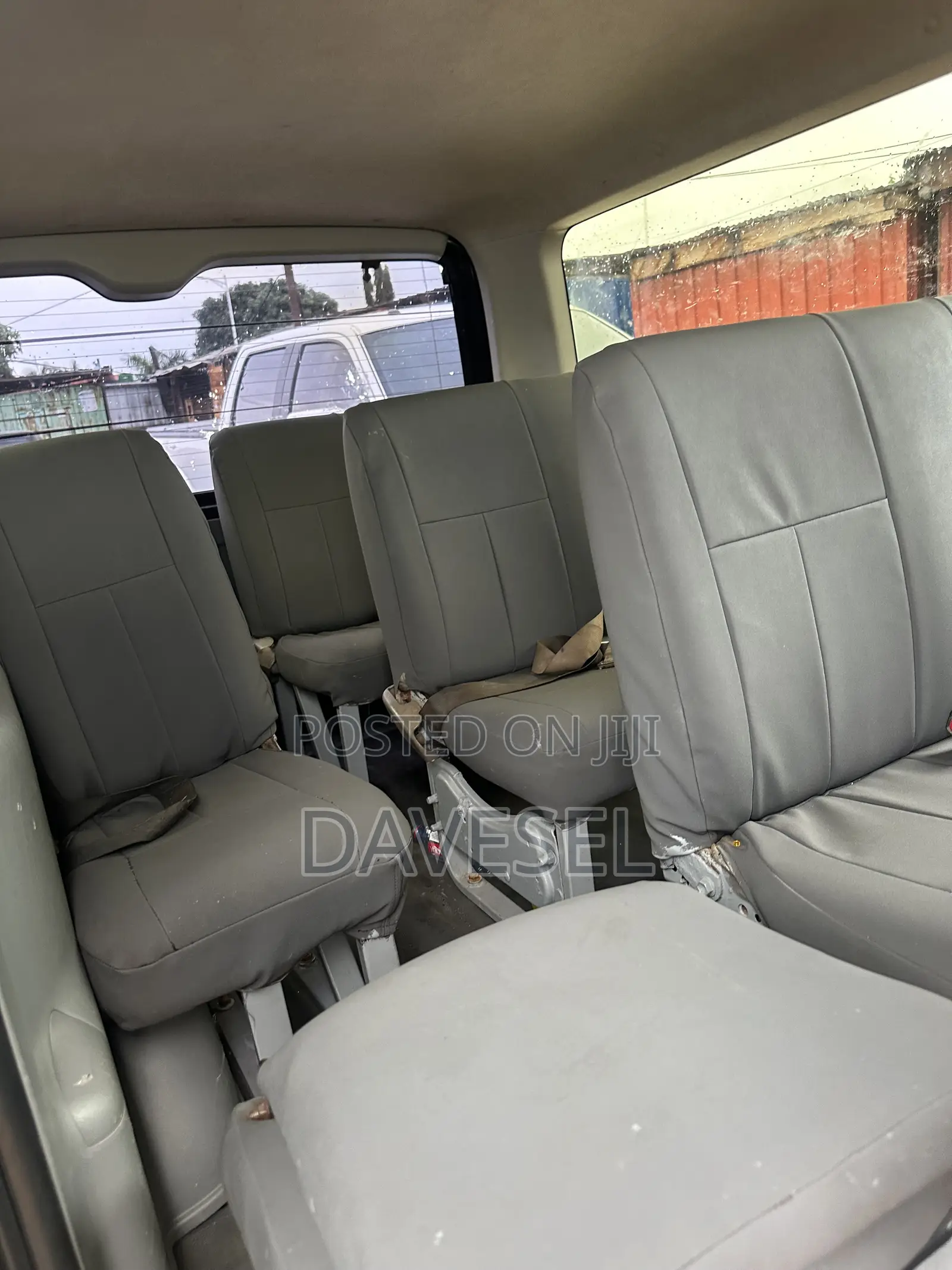 Toyota HiAce 2014 Black