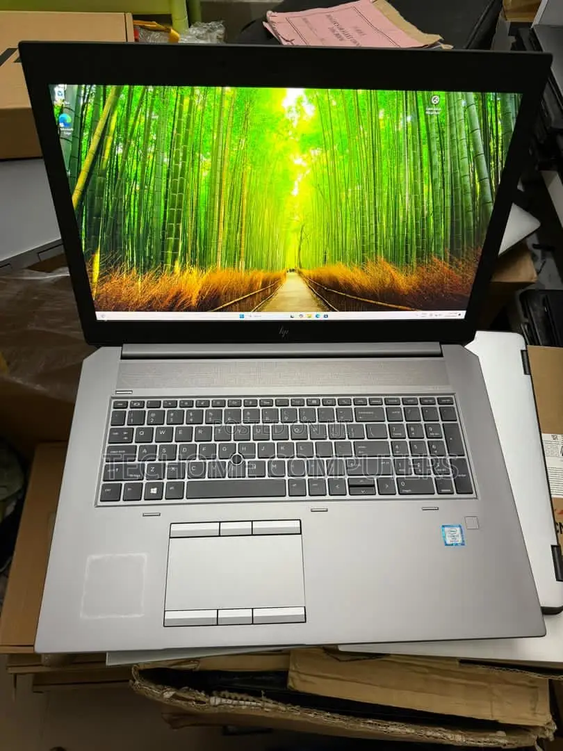 Laptop HP ZBook 17 32GB Intel Core i7 SSD 1T
