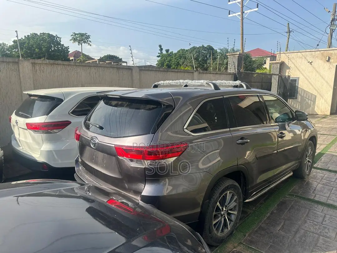 Toyota Highlander 2016 Gray