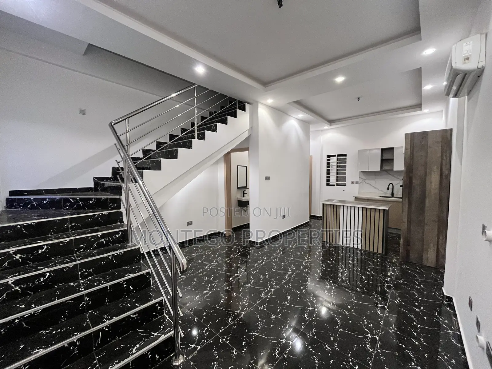 2bdrm House in Adjiringanor, School Junction for rent