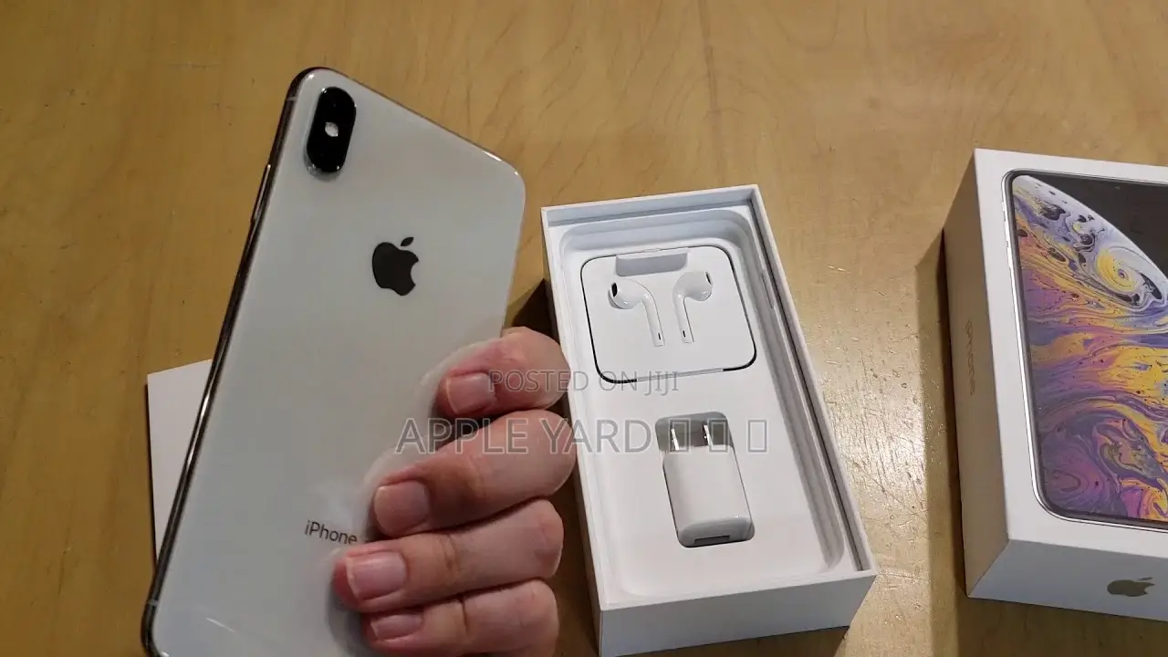 New Apple iPhone XS Max 64 GB White