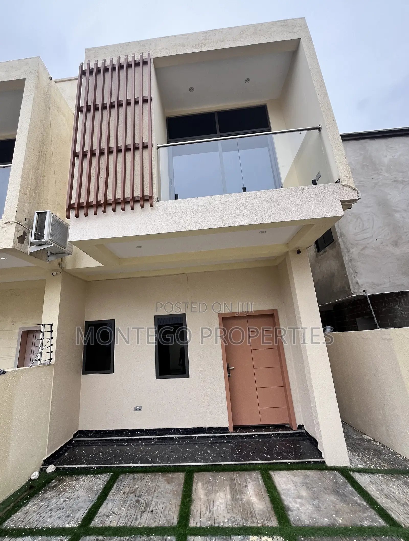 2bdrm Duplex in Adjiringanor, School Junction for sale