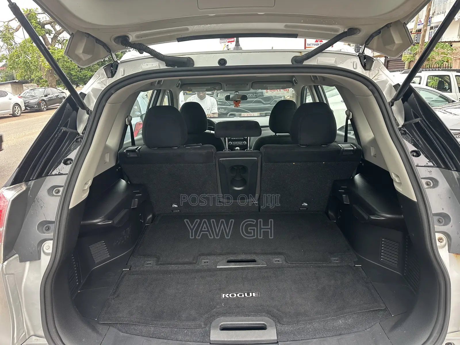Nissan Rogue S 4dr SUV AWD (2.5L 4cyl CVT) 2015 Silver