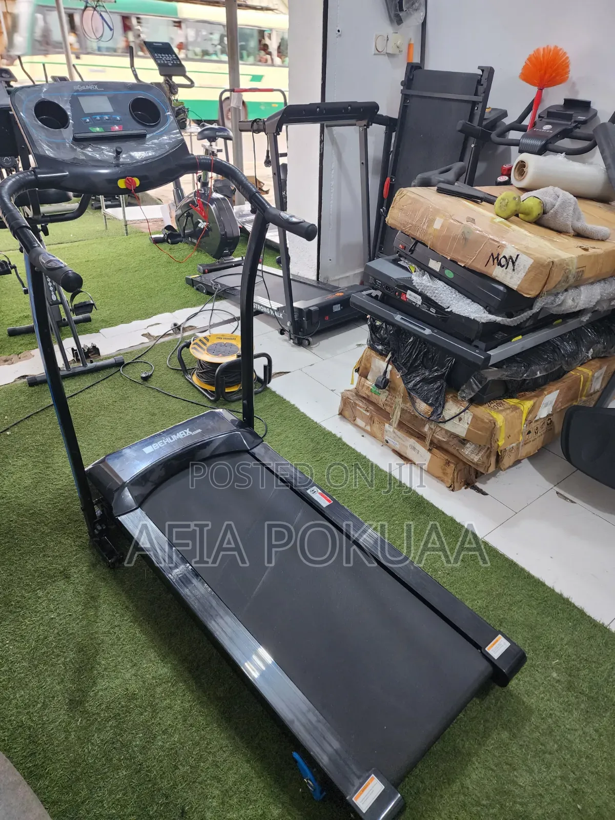 Treadmill 120kg