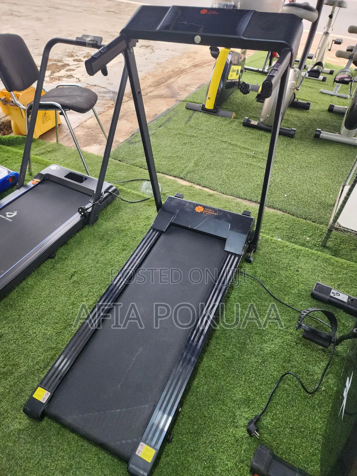 Treadmill 120kg