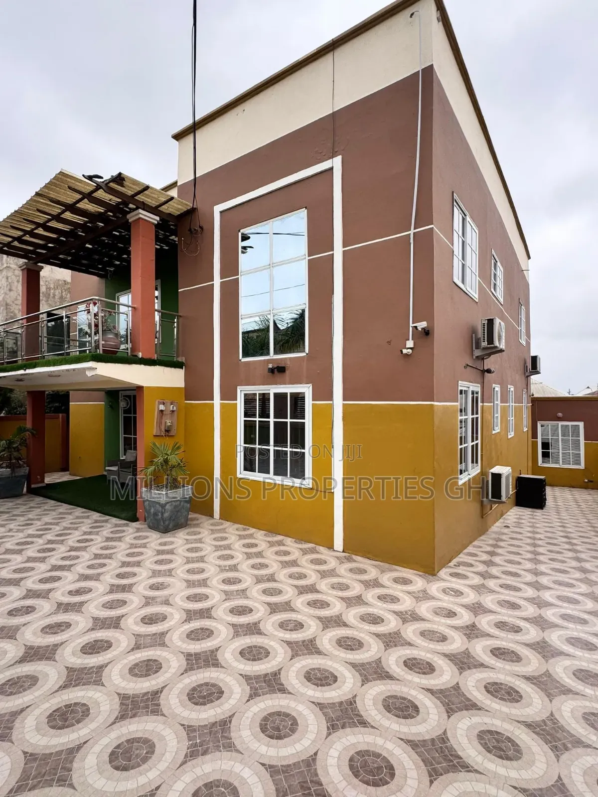 Furnished 5bdrm House in Millions Properties, Kumasi Metropolitan