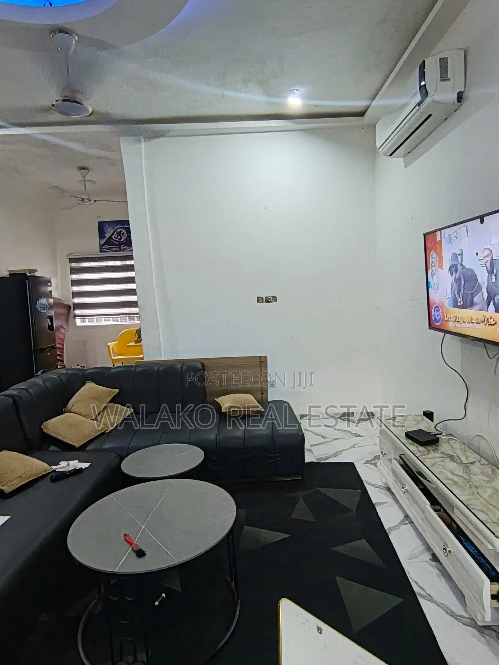 8bdrm Apartment in Ablekuma for sale