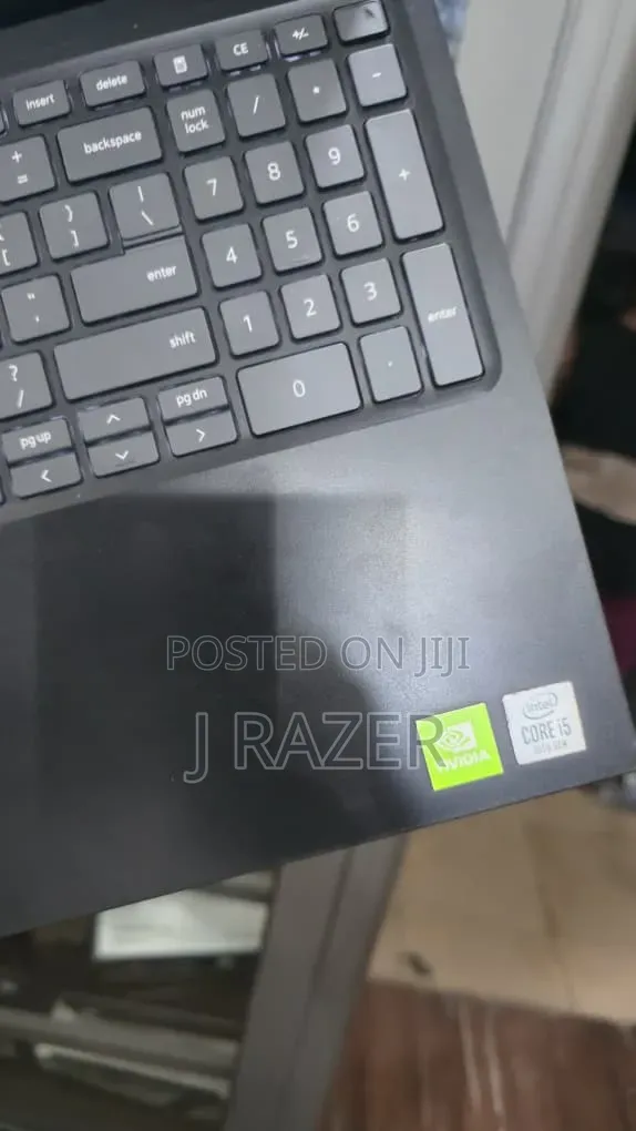 Laptop Dell Vostro DVCI315 8GB Intel Core i5 SSD 256GB