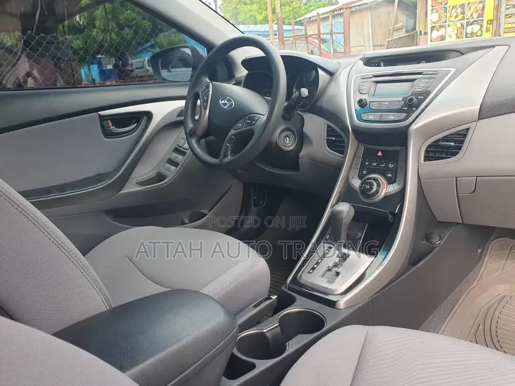 Hyundai Elantra 2013 Silver