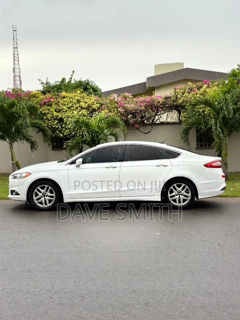 Ford Fusion SE 2013 White