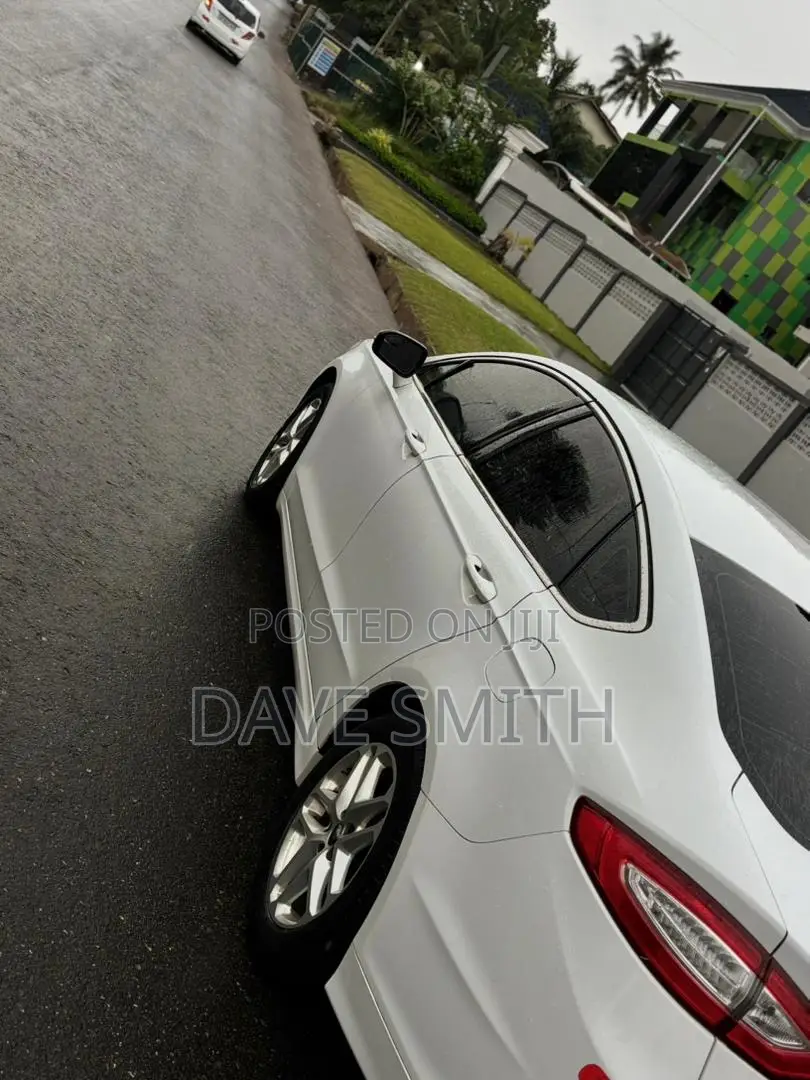 Ford Fusion SE 2013 White