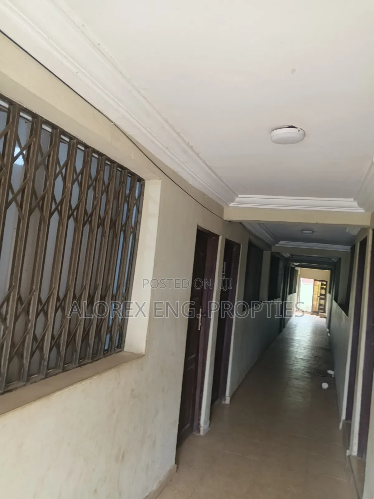 1bdrm Apartment in Adenta, Barrier for rent