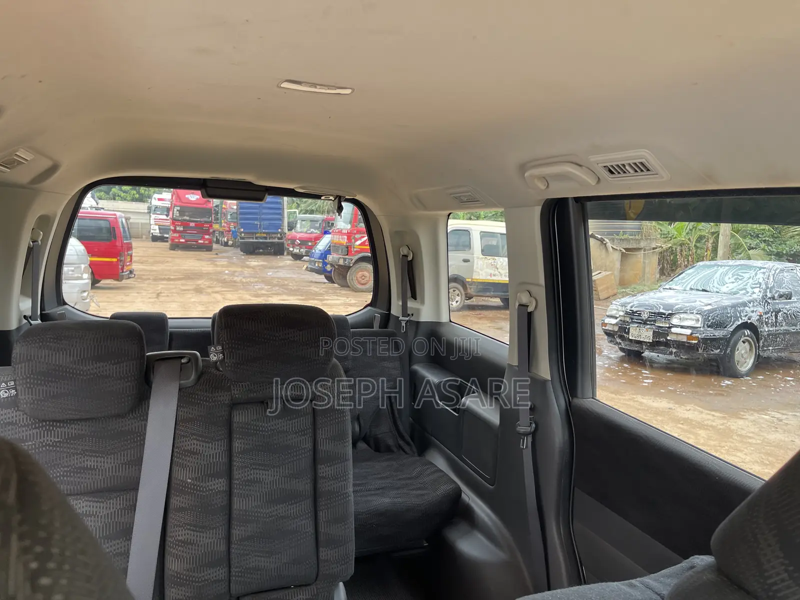 Toyota Voxy 2012 Gray