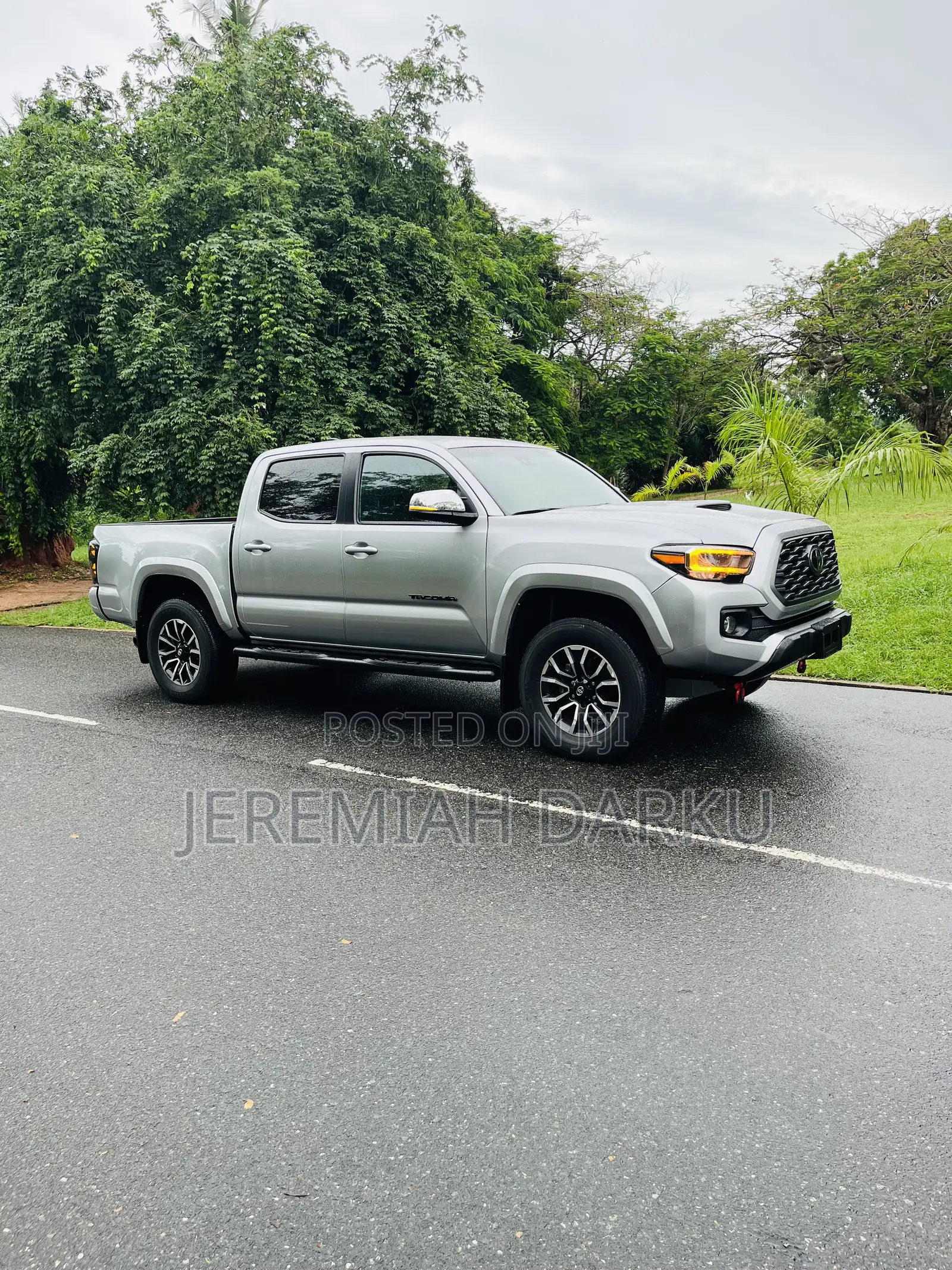 Toyota Tacoma TRD Off Road Double Cab 5' Bed V6 AT 2023 Silver