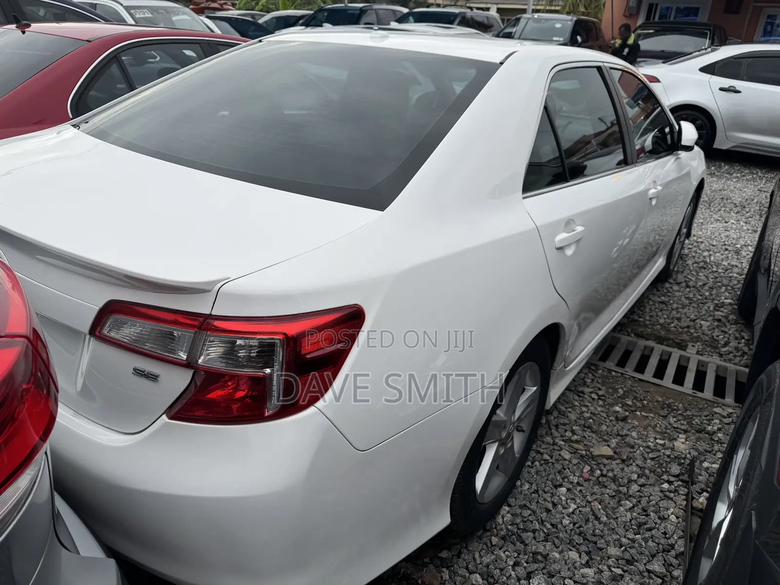 Toyota Camry SE 4dr Sedan (2.5L 4cyl 6A) 2014 White