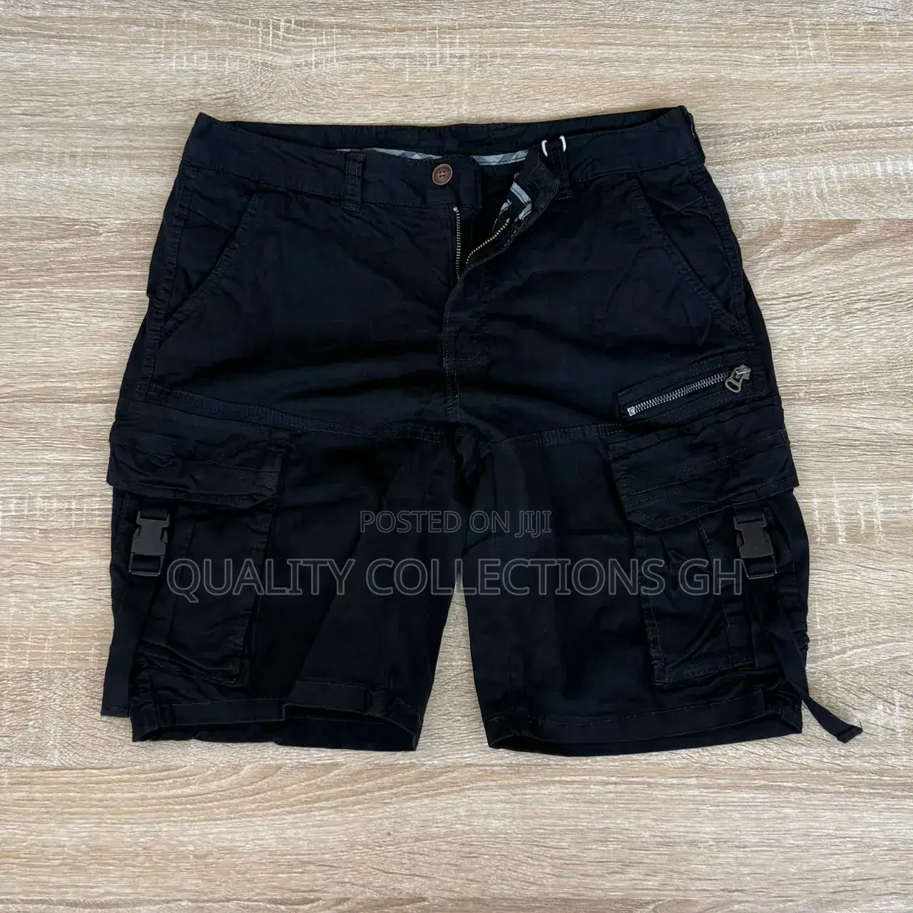Khaki Side Pockets Shorts
