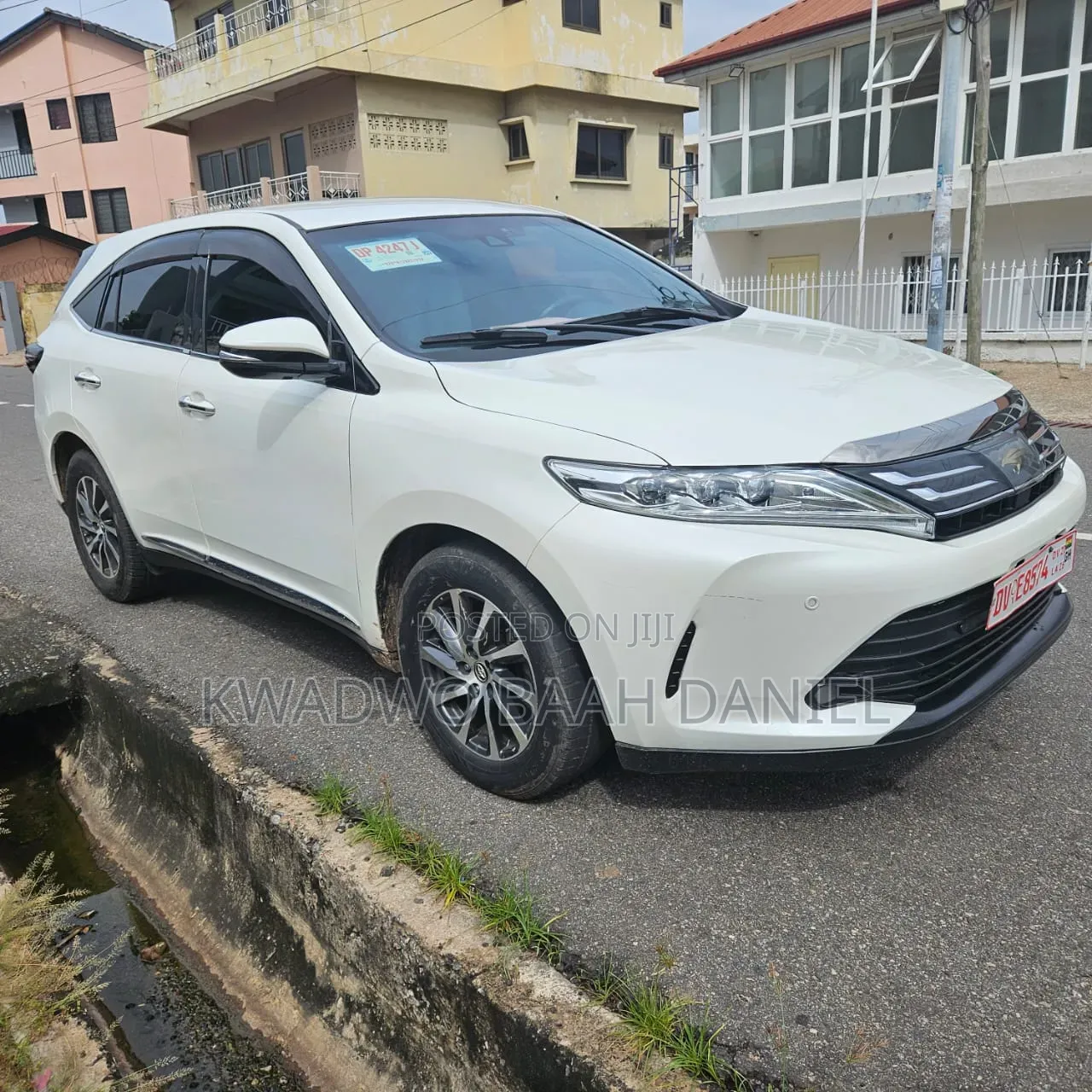 Toyota Harrier 2.0 2019 White