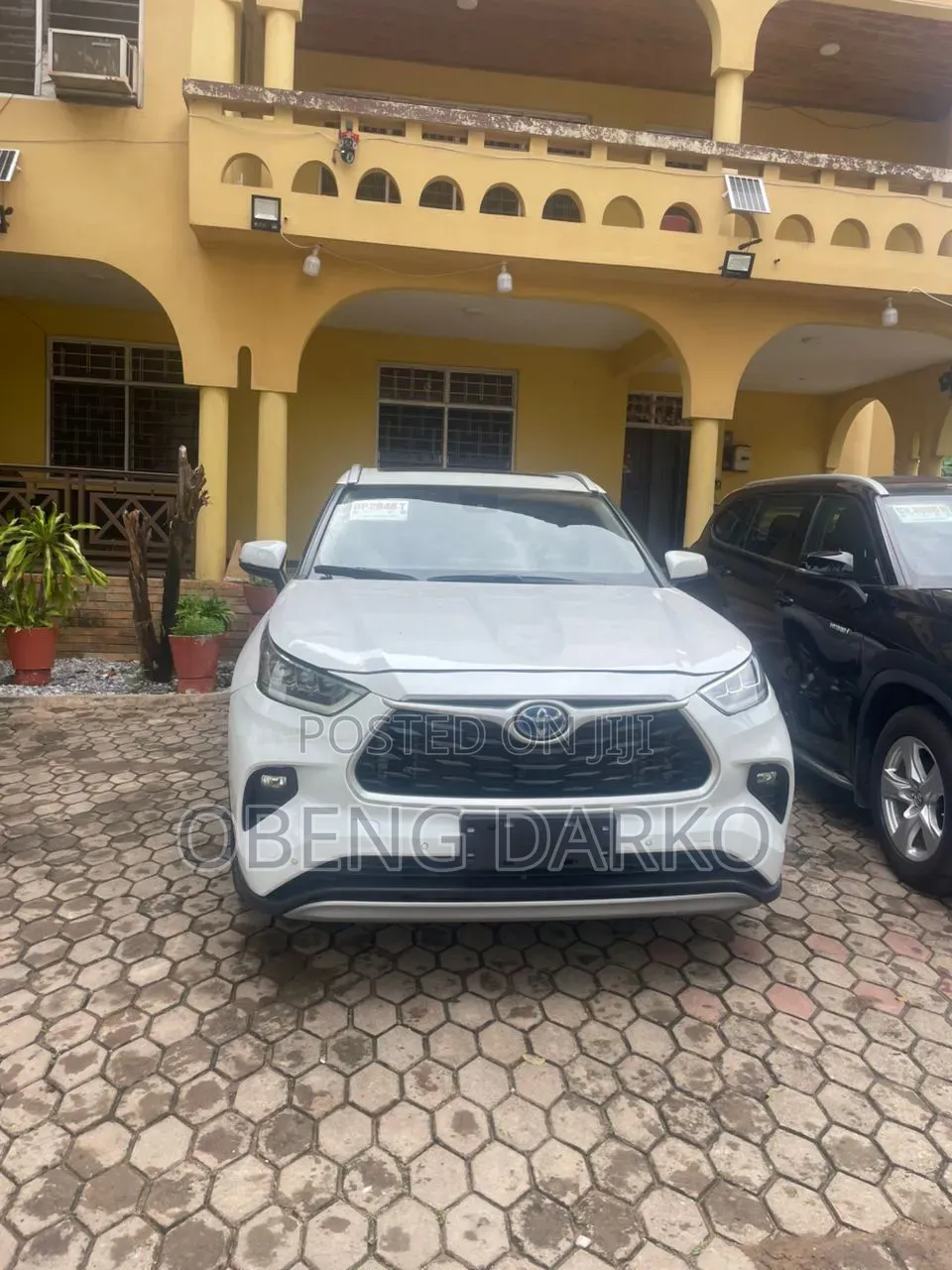 Toyota Highlander Hybrid 2021 White