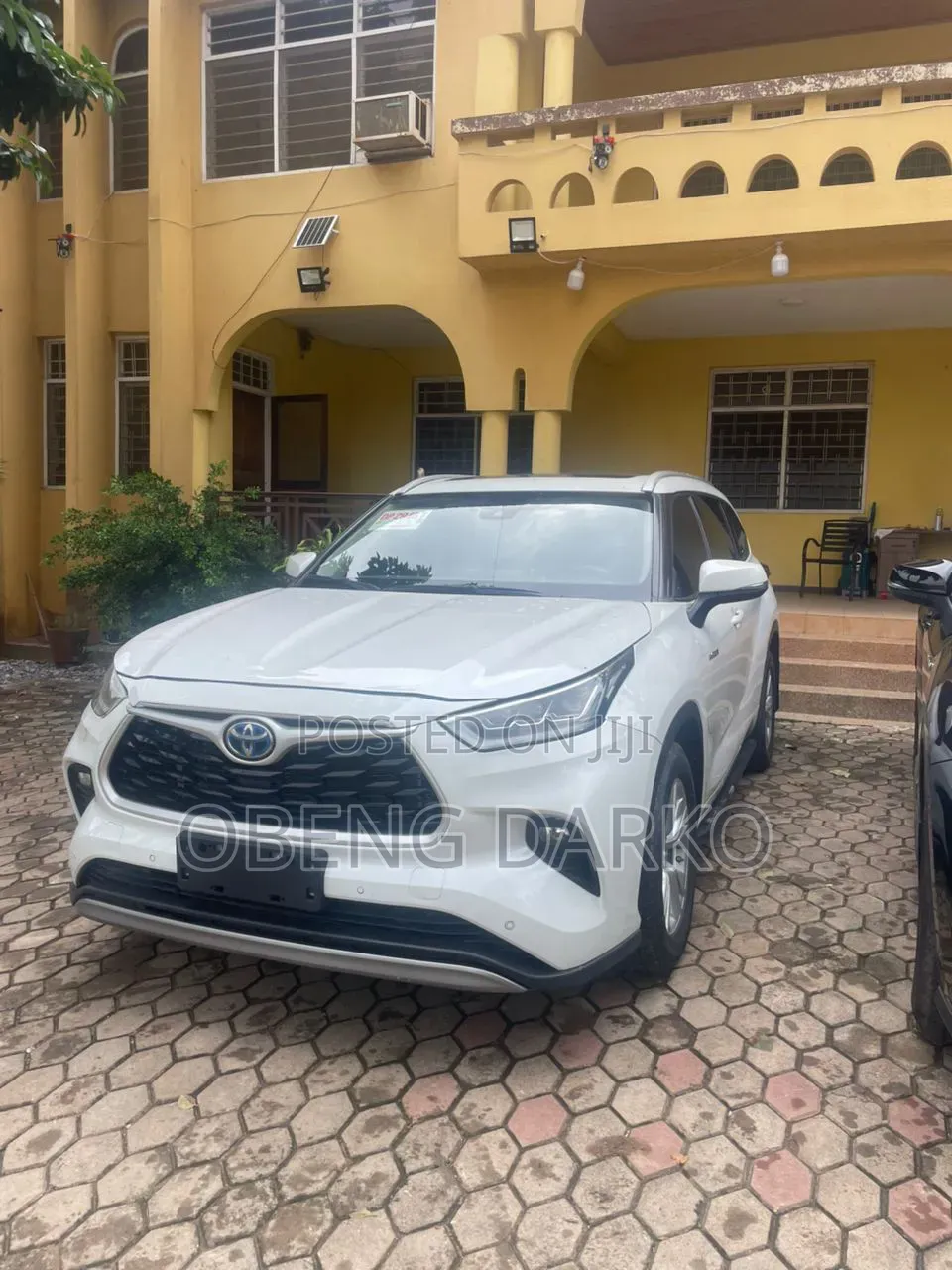 Toyota Highlander Hybrid 2021 White