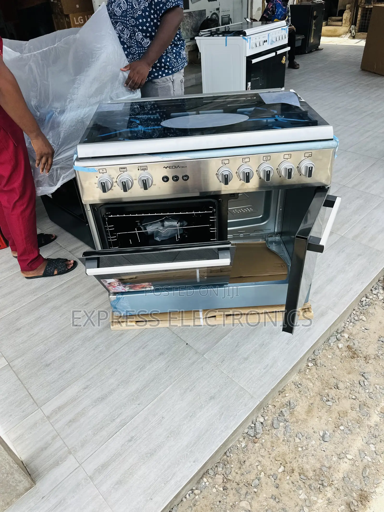 Newly Sealed In Box Gas Cooker Oven Grill Rotisserie 5burner 60/90