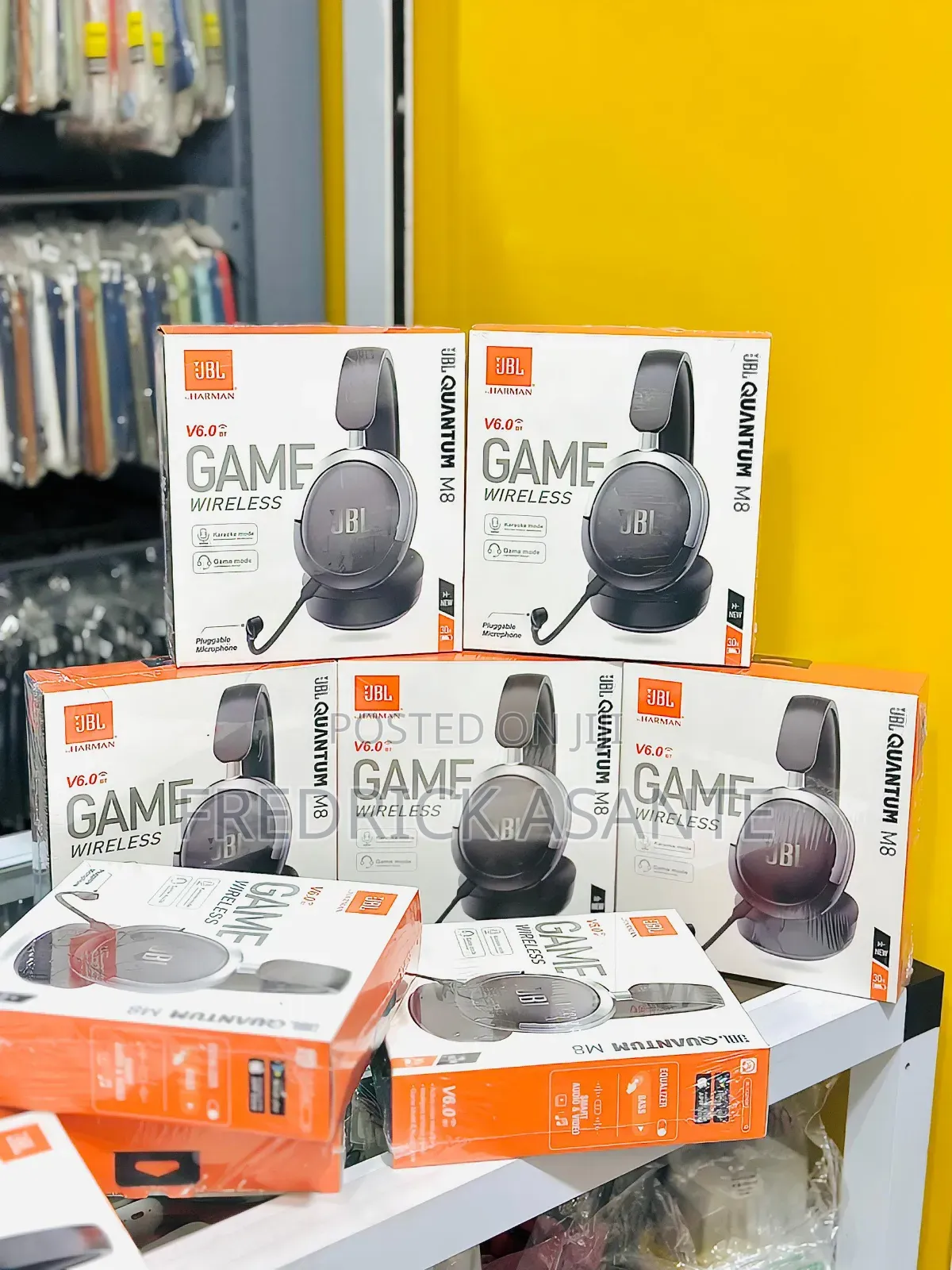JBL Quantum M8
