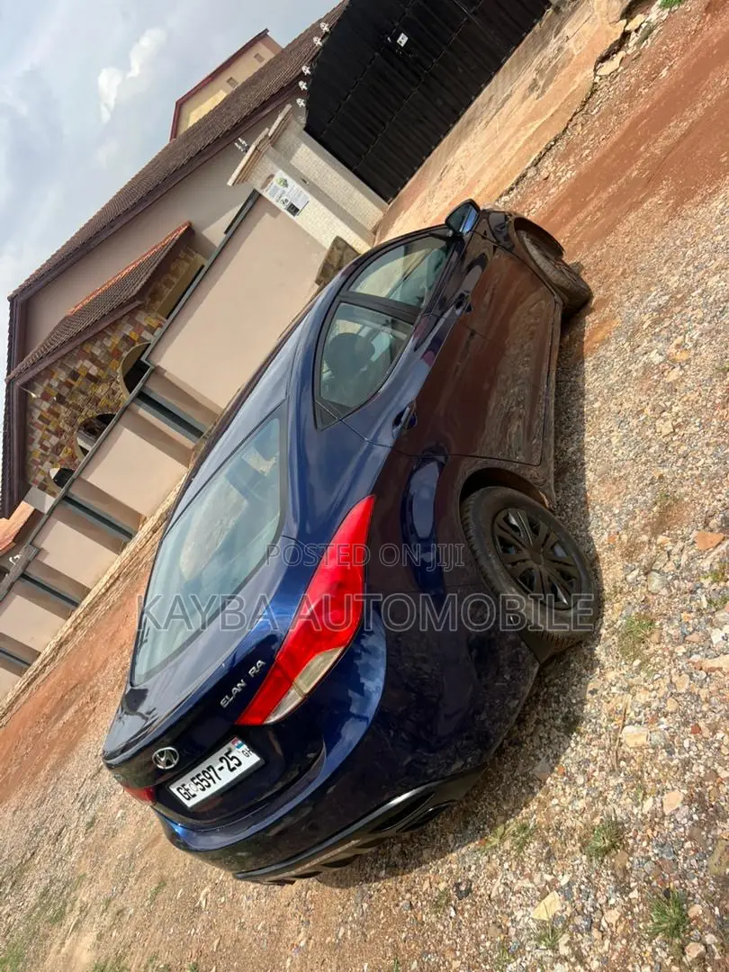 Hyundai Elantra 2014 Blue