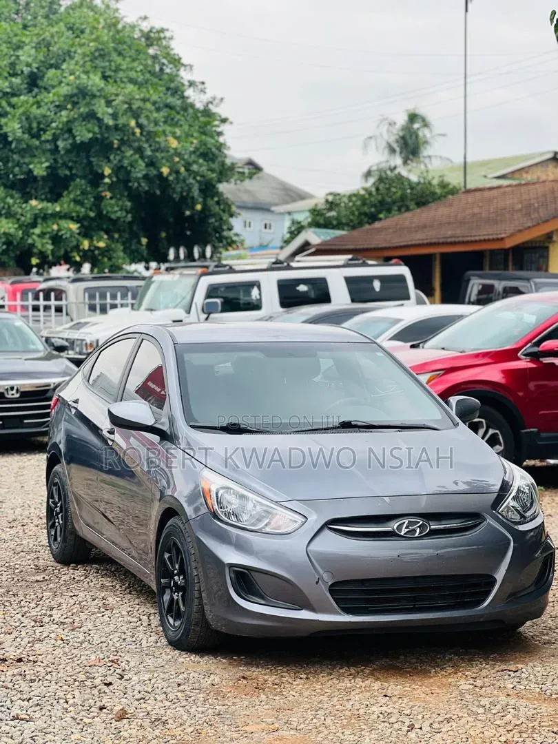 Hyundai Accent SE Sedan 2016 Gray