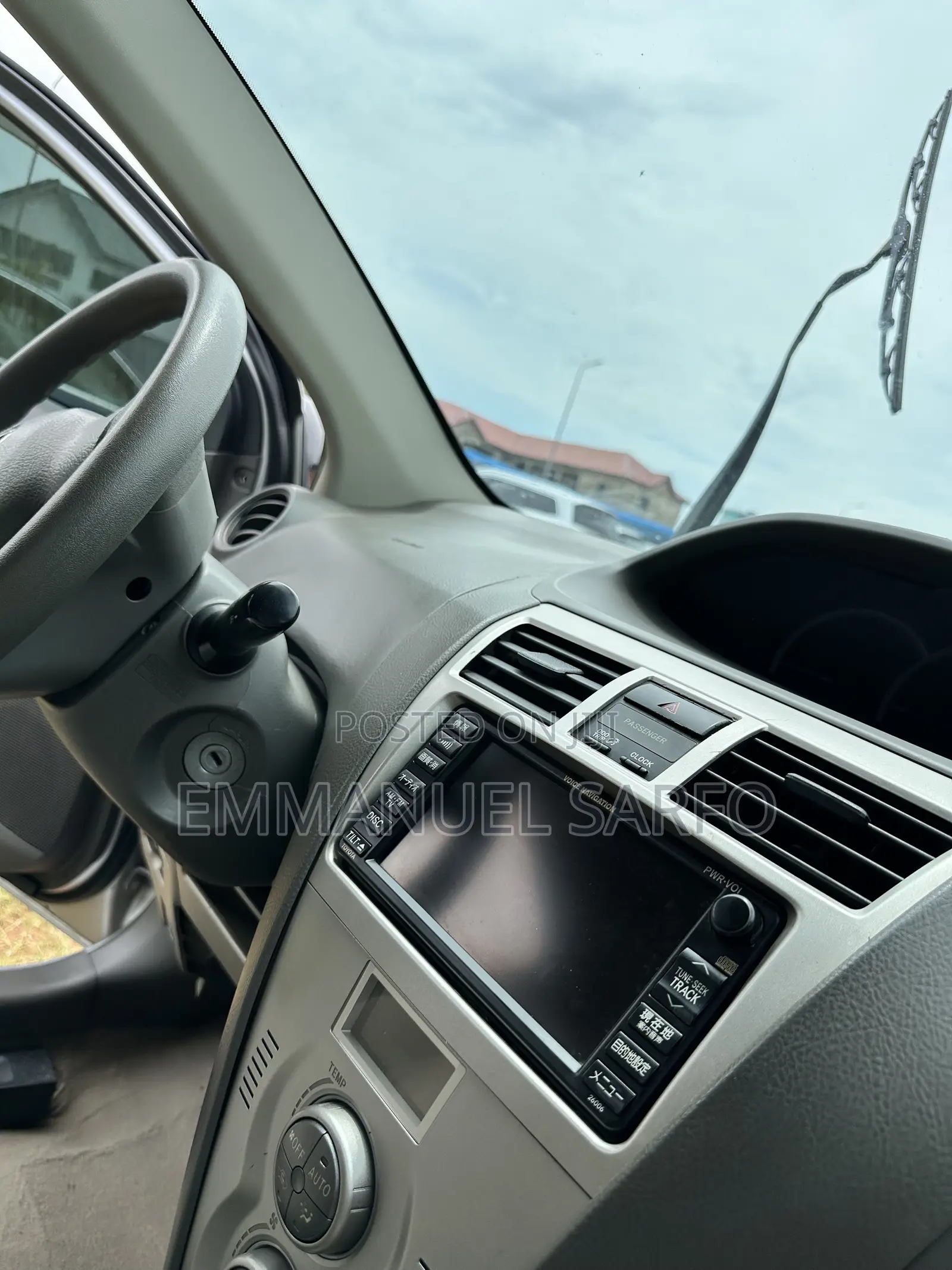 Toyota Belta 2010 Silver
