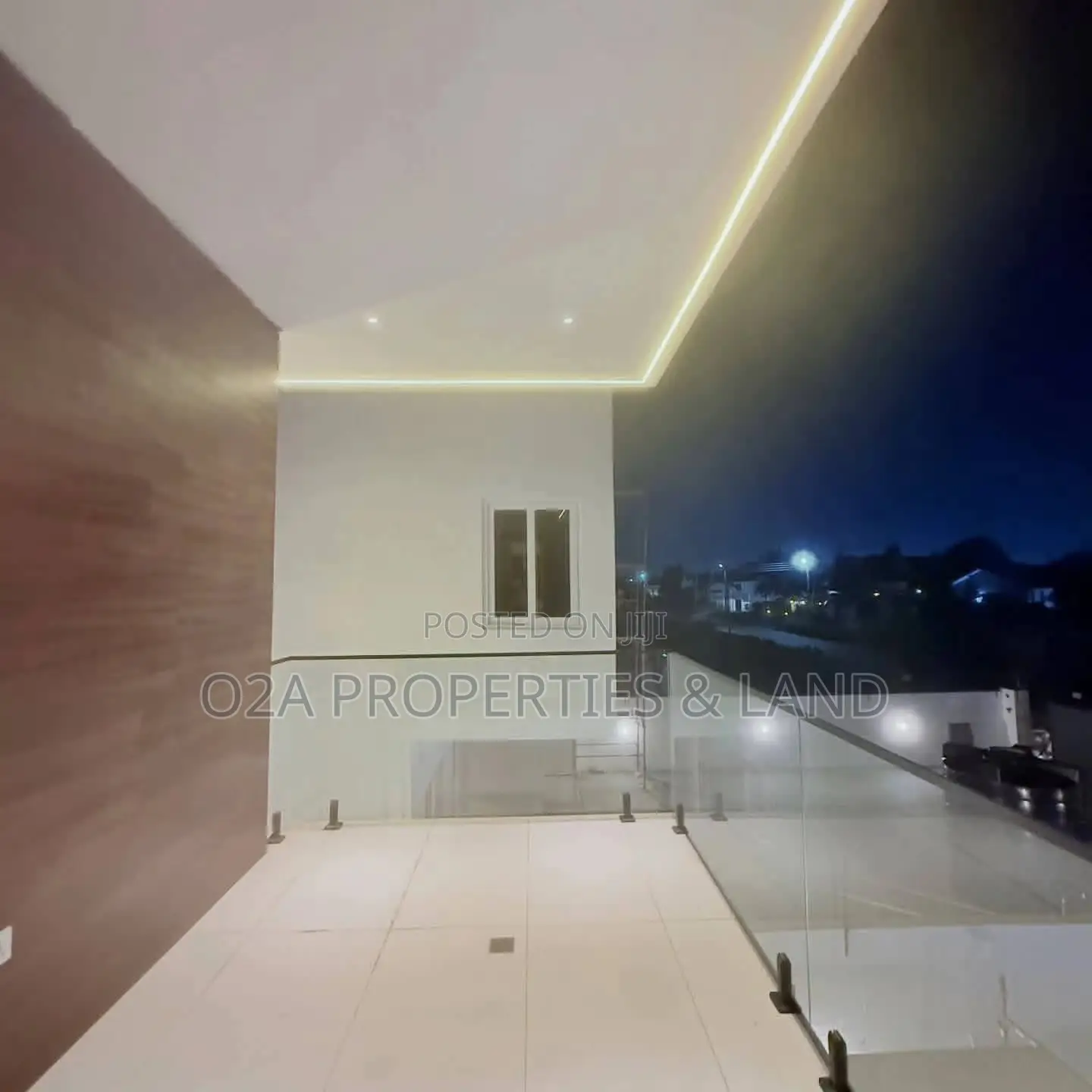 4bdrm House in Sakumono for sale