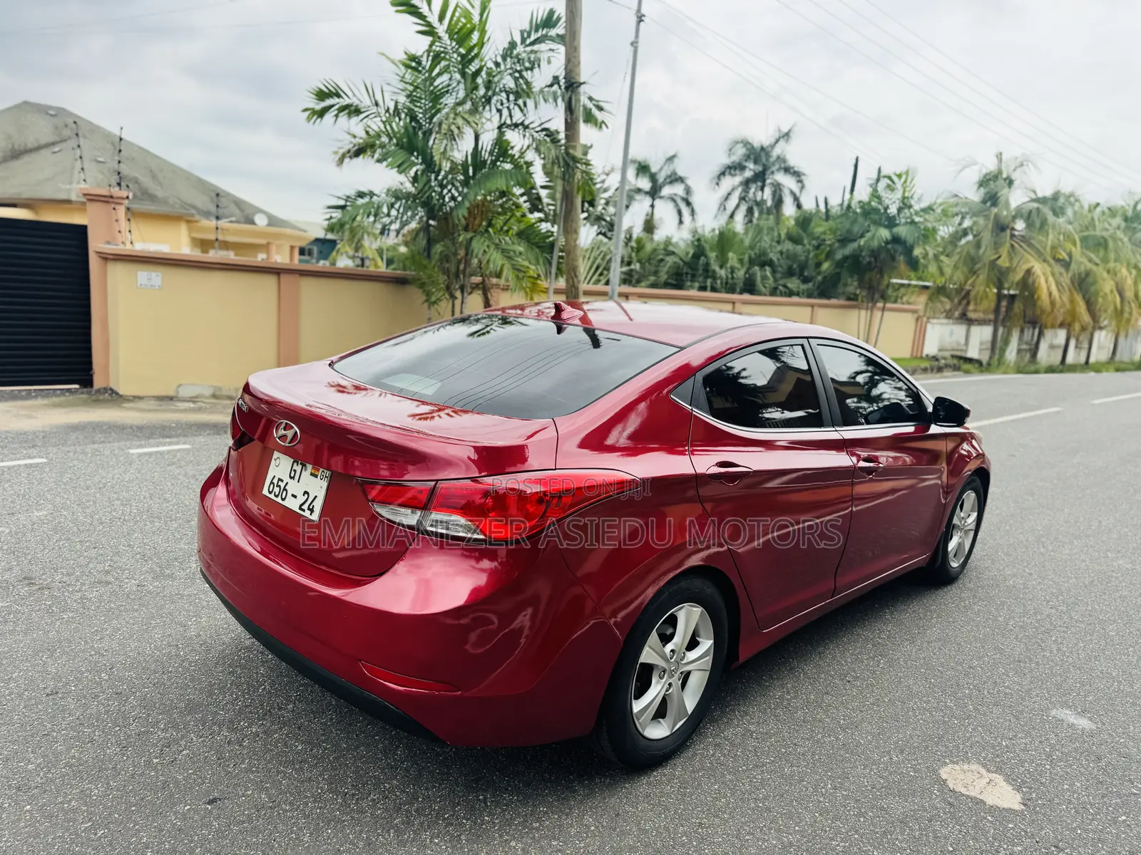 Hyundai Elantra Limited 4dr Sedan (1.8L 4cyl 6A) 2015 Red