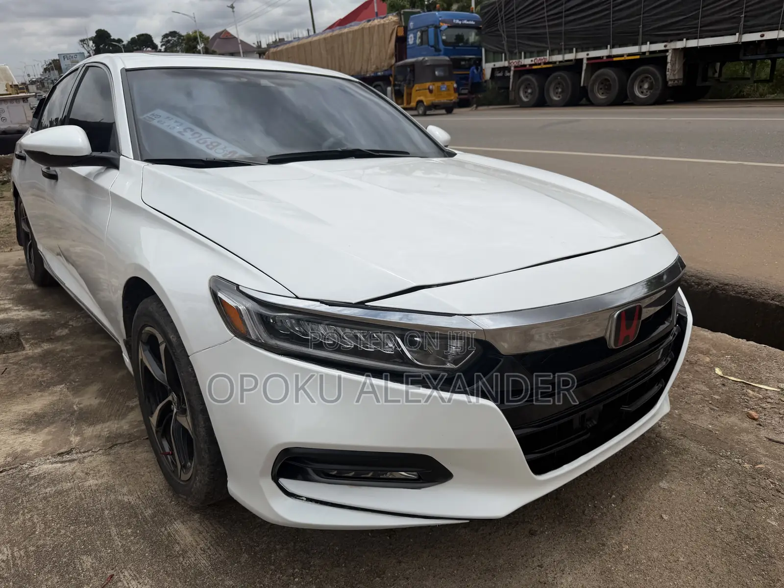 Honda Accord 2018 White