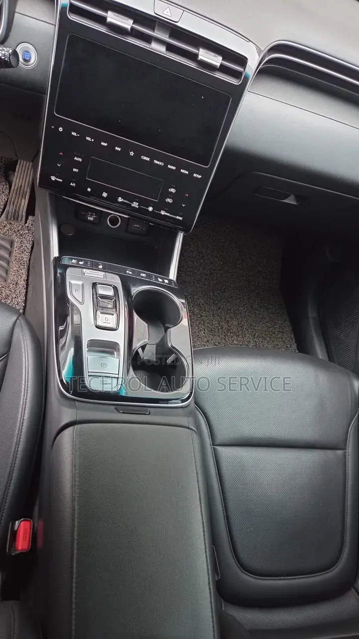 Hyundai Tucson SE 2022 Gray