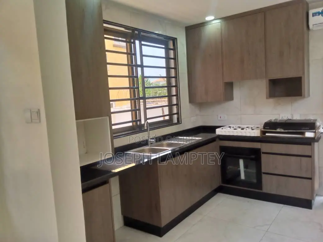 2bdrm House in Joseph Lamptey, Coffee Shop Area for rent